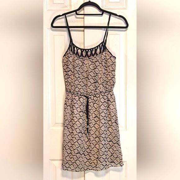 Ya Los Angeles Dresses & Skirts - 5/$25 Ya Los Angeles Lined Dress